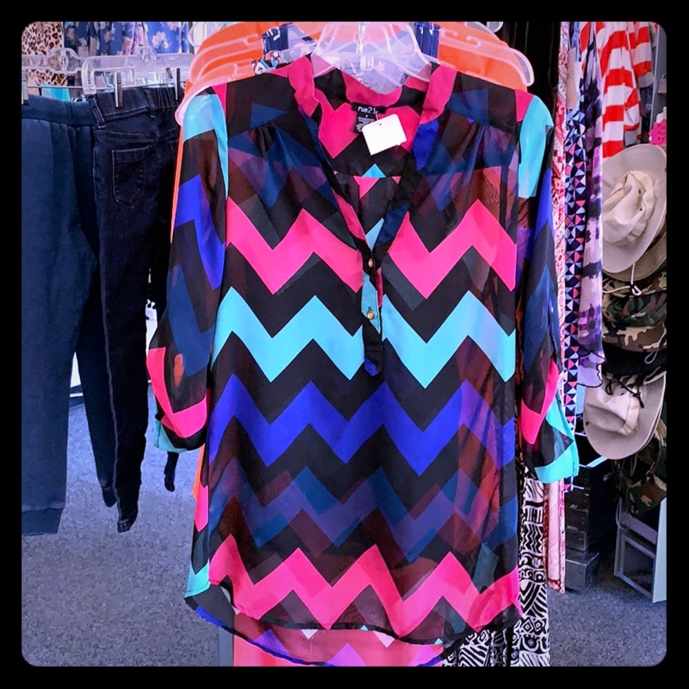 Woman’s Rue21 top
